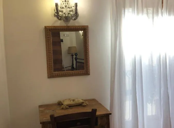 Visione Via Peltuino 19 *